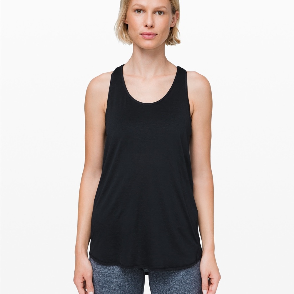 LULULEMON - ESSENTIAL TANK *PLEATED